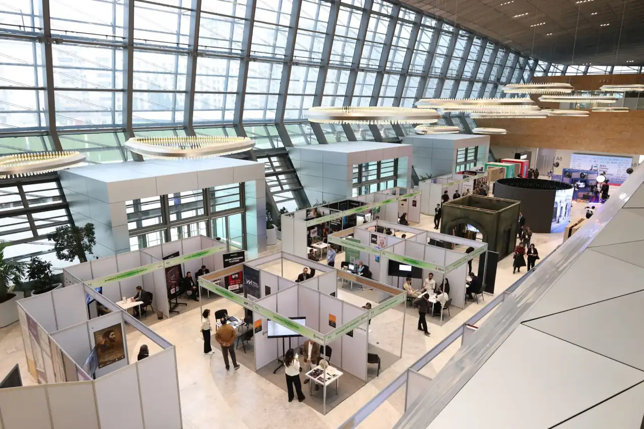 2025上海展会搭建市场趋势与展台设计新工艺解析正文配图 1